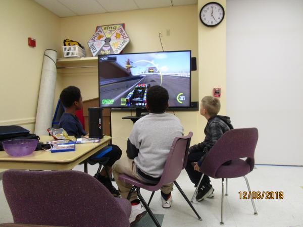 Image for event: Gaming With Tweens